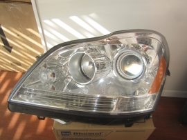 Mercedes Benz - Headlight - 75858